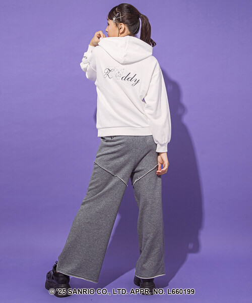 ZIDDY（ジディ）の「【クロミ】ロゴプリント刺しゅうフーディ(130~160cm)（スウェット・キッズ・オフホワイト/ブラック・FREE/130cm/150cm/140cm）」の7枚目の写真