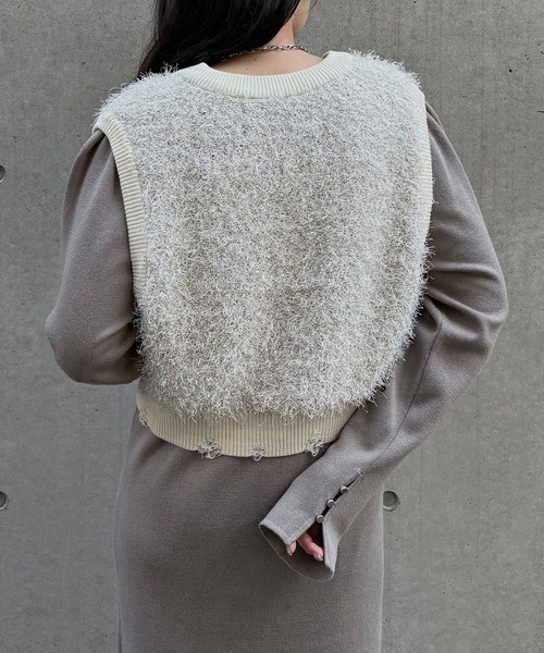&g'aime(アンジェム)の「【&g'aime】ラメフリンジベスト Metallic Fringe Vest(ベスト・レディース・アイボリー/ベージュ/チャコールグレー・FREE)」の7枚目の写真