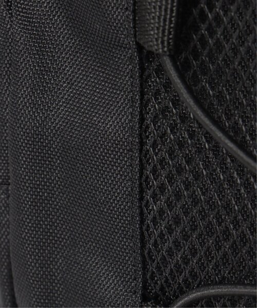 VENCEEXCHANGE(ヴァンスエクスチェンジ)の「Philip Lumbang/フィリップ・ランバン BOXロゴバンジーコードバックパック(バックパック/リュック・メンズ・ブラック/レッド・フリー)」の6枚目の写真