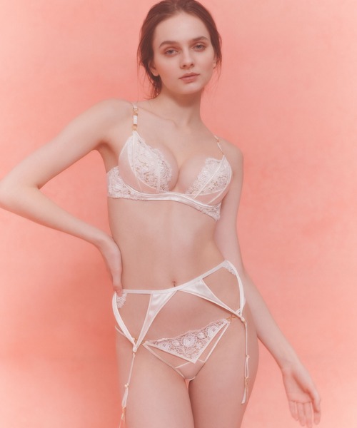 LINGERIEAM ロイヤル トリックリフト ブラ　Tバック　セット LINGERIEAM ロイヤル トリックリフト ブラ Tバック セット LINGERIEAM