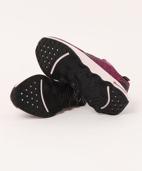 NIKE(ナイキ)の「《NIKE》ウィメンズ モティバ GTX(スニーカー・レディース・ブラウン系その他/パープル系その他・23.0cm/23.5cm/24.0cm/24.5cm/22.5cm)」の4枚目の写真