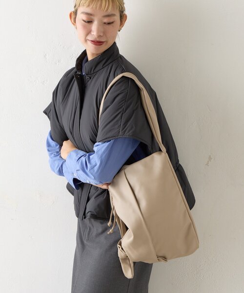 BIRTHDAY BAR（バースデイバー）の「PUFF HANDLE SHOULDER BAG　パフハンドルショルダーバッグ（ショルダーバッグ・レディース・ベージュ/ブラック・0）」の17枚目の写真