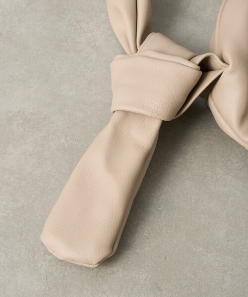 BIRTHDAY BAR（バースデイバー）の「PUFF HANDLE SHOULDER BAG　パフハンドルショルダーバッグ（ショルダーバッグ・レディース・ベージュ/ブラック・0）」の3枚目の写真