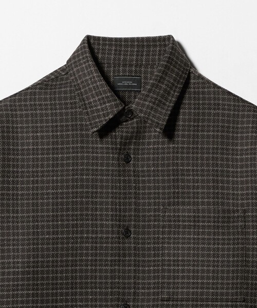 green label relaxing(グリーンレーベルリラクシング)の「ブークレ チェック ジャストルーズ シャツ(シャツ/ブラウス・メンズ・ダークグレー/ベージュ/ブラウン系・S/XL/L/M)」の16枚目の写真