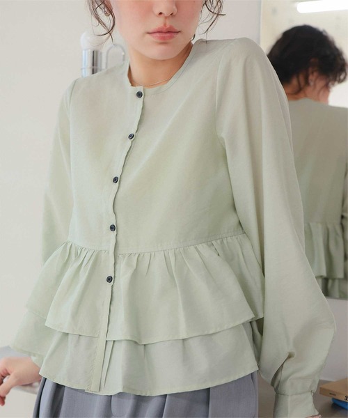 titivate（ティティベイト）の「ペプラムショートブラウス（シャツ/ブラウス・レディース・ホワイト/ライトグリーン/ライトピンク/ライトブルー/ブラック・L/M）」の4枚目の写真