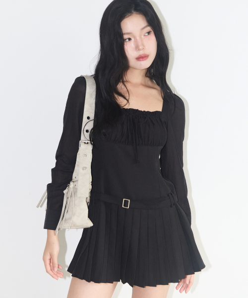 ILLIGO(イリゴ)の「プレッピーリボンプリーツワンピースブラック(ワンピース・レディース・その他・SMALL/MEDIUM)」の3枚目の写真