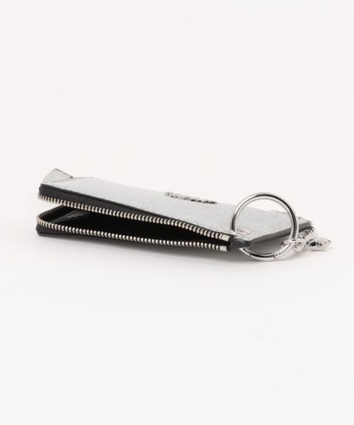 MARC JACOBS（マークジェイコブス）の「THE COIN PURSE BAG CHARM/ザ コーテッド グリッター エブリデイ トップジップ チャーム ウォレット（財布・レディース・シルバー系その他・ONE SIZE）」の7枚目の写真