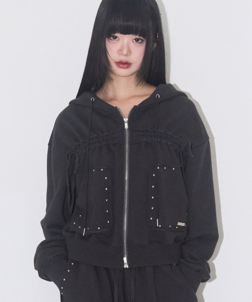 ILLIGO（イリゴ）の「フレイドストリングフードジップアップチャコール（パーカー・レディース・その他・SMALL/MEDIUM）」の5枚目の写真