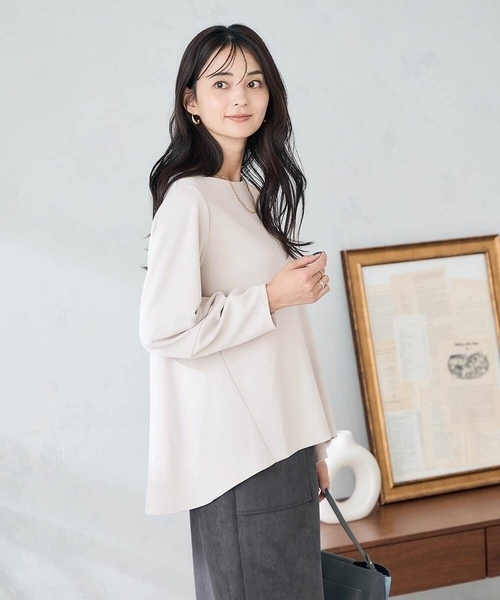 a.v.v(アーヴェヴェ)の「バックフレアカットソー(Tシャツ/カットソー・レディース・ダークインディゴブルー/グレー系その他/ブラック・38/40)」の13枚目の写真