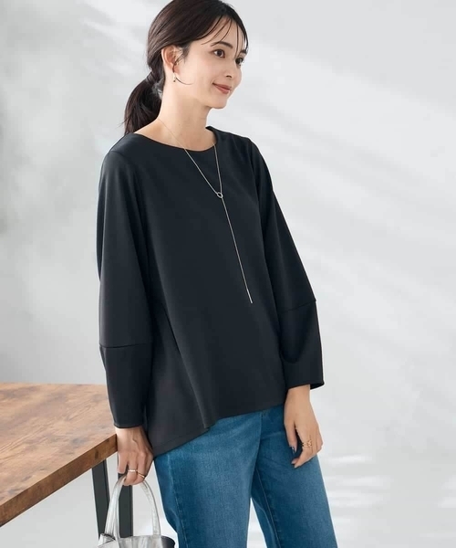 a.v.v(アーヴェヴェ)の「バックフレアカットソー(Tシャツ/カットソー・レディース・ダークインディゴブルー/グレー系その他/ブラック・38/40)」の19枚目の写真