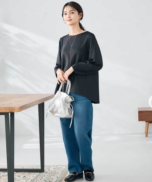 a.v.v(アーヴェヴェ)の「バックフレアカットソー(Tシャツ/カットソー・レディース・ダークインディゴブルー/グレー系その他/ブラック・38/40)」の22枚目の写真