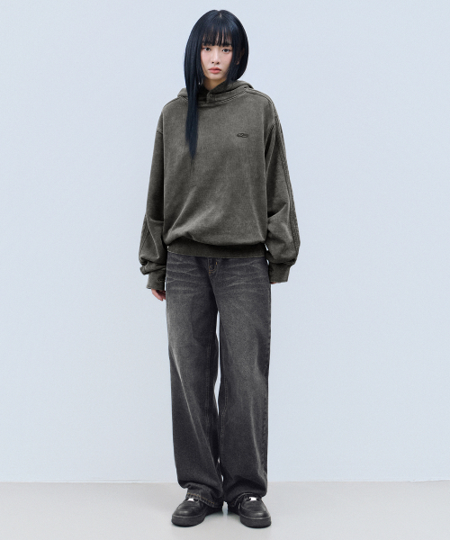 F.ILLUMINATE(フィルミネイト)の「ワイドテーパードデニムパンツ-ブラック(デニムパンツ・レディース・その他・SMALL/MEDIUM/LARGE)」の4枚目の写真