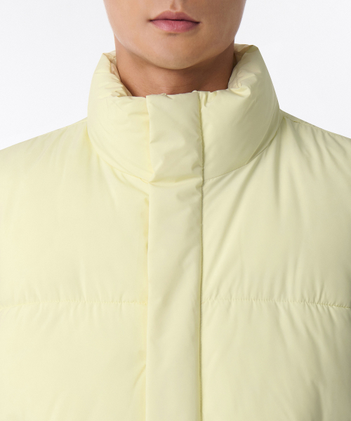 MUSINSA STANDARD（ムシンサスタンダード）の「デイリープファーパディングベスト [レモン]（ダウンベスト・メンズ・その他・SMALL/MEDIUM/LARGE/X-LARGE/XX-LARGE）」の4枚目の写真