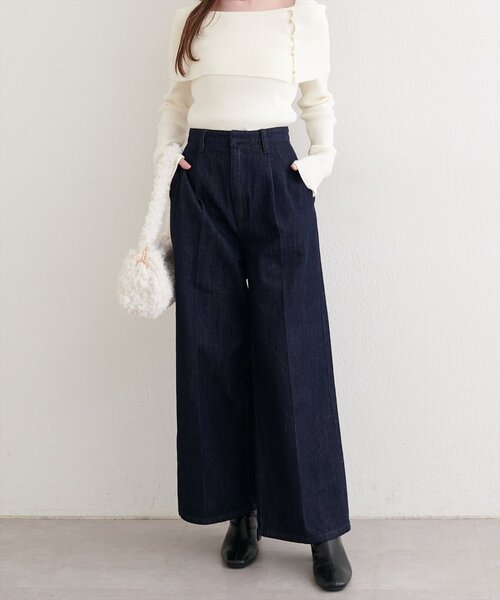 natural couture（ナチュラルクチュール）の「センタープレスデニムパンツ（デニムパンツ・レディース・ブルー/ブラック・SMALL/MEDIUM/LARGE）」の2枚目の写真