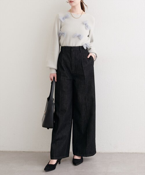 natural couture（ナチュラルクチュール）の「センタープレスデニムパンツ（デニムパンツ・レディース・ブルー/ブラック・SMALL/MEDIUM/LARGE）」の12枚目の写真