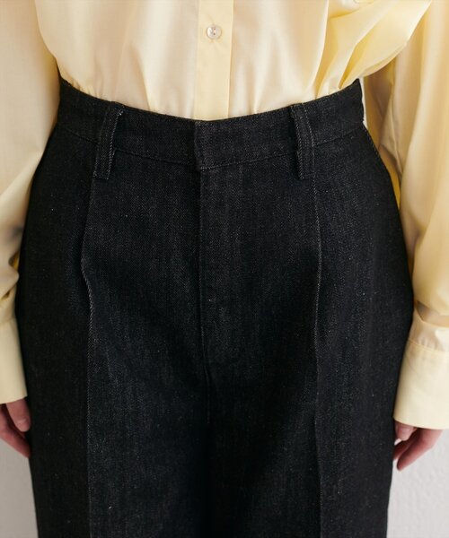 natural couture（ナチュラルクチュール）の「センタープレスデニムパンツ（デニムパンツ・レディース・ブルー/ブラック・SMALL/MEDIUM/LARGE）」の16枚目の写真