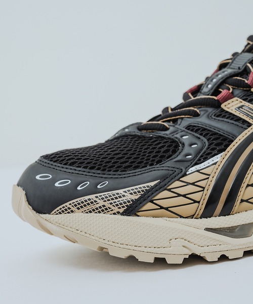 ASICS(アシックス)の「GEL-NIMBUS 10.1 GTX / ゲルニンバス 10.1 ゴアテックス(スニーカー・メンズ・ブラック系その他・27/26/25.5/27.5/26.5/23.5/23/24.5/28/24/28.5/29/25)」の22枚目の写真