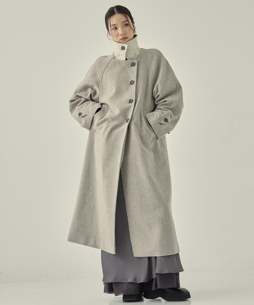 STUDIOUS（ステュディオス）の「【STUDIOUS/ステュディオス】Stand Collar Wool Coat/スタンドカラーウールコート/軽アウター/ロングコート（ステンカラーコート・レディース・グレー/ブラック/ライトグレー・1/2）」の4枚目の写真