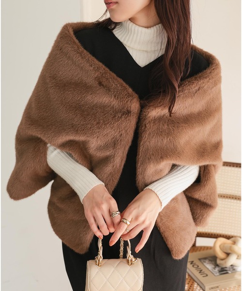 KOBE LETTUCE（コウベレタス）の「ファーケープマント（その他アウター・レディース・アイボリー系/ネイビー/モカ/ブラウン・M）」の6枚目の写真