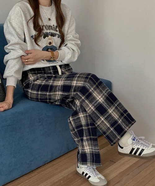 emi+（エミプラス）の「チェック柄セミワイドパンツ（その他パンツ・レディース・レッド/ネイビー/モカ・FREE）」の14枚目の写真