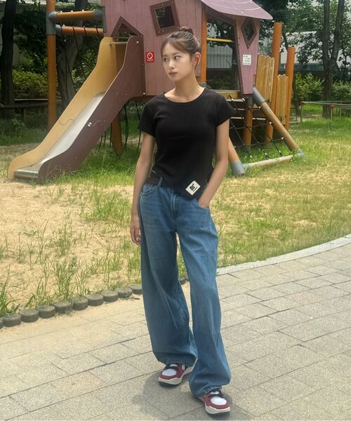 LADY VOLUME(レディーボリューム)の「リリーワイドジーンズ(デニムパンツ・レディース・その他・MEDIUM/LARGE/SMALL)」の5枚目の写真