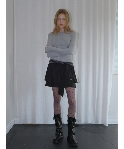 ETMON(エトモン)の「Knotted Frill Mini Skirt, Black(スカート・レディース・その他・F)」の4枚目の写真