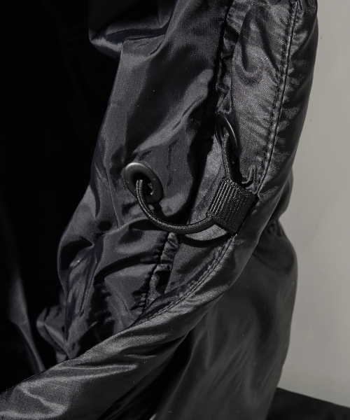 PHYPS MOTORCYCLE(フィップスモーターサイクル)の「H-Tech Dimensional Down Puffer Jacket Black(ダウンジャケット/コート・レディース・その他・SMALL/MEDIUM/LARGE/X-LARGE)」の6枚目の写真