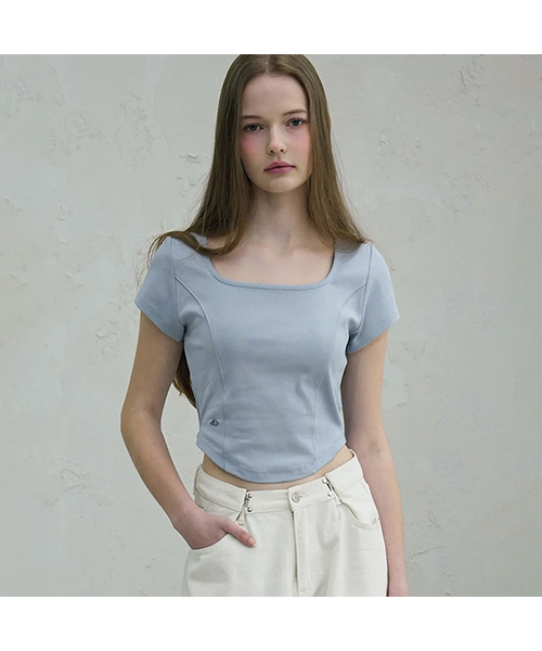 Vivacious(ビバシャス)の「Neuel Square Neck Line Crop T-Shirt - 5COL(Tシャツ/カットソー・レディース・グレー/ブラック/アイボリー/スカイブルー/チャコール・MEDIUM/SMALL)」の5枚目の写真
