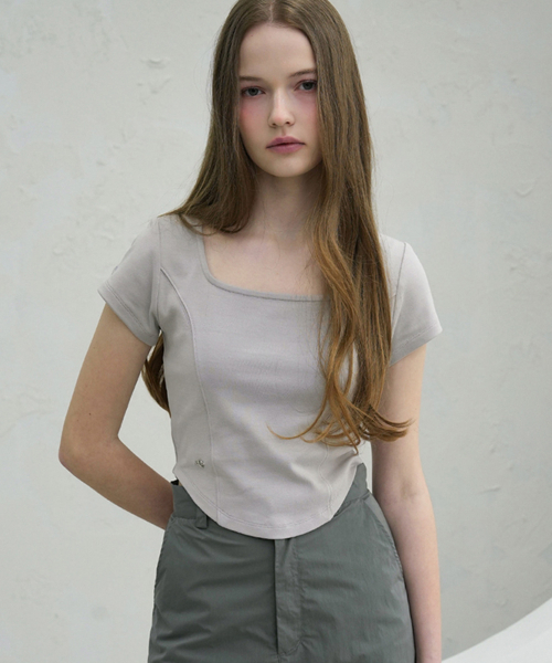 Vivacious(ビバシャス)の「Neuel Square Neck Line Crop T-Shirt - 5COL(Tシャツ/カットソー・レディース・グレー/ブラック/アイボリー/スカイブルー/チャコール・MEDIUM/SMALL)」の15枚目の写真