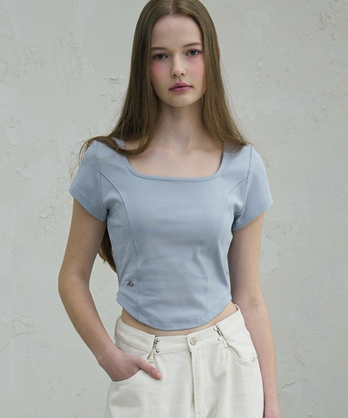 Vivacious(ビバシャス)の「Neuel Square Neck Line Crop T-Shirt - 5COL(Tシャツ/カットソー・レディース・グレー/ブラック/アイボリー/スカイブルー/チャコール・MEDIUM/SMALL)」の8枚目の写真