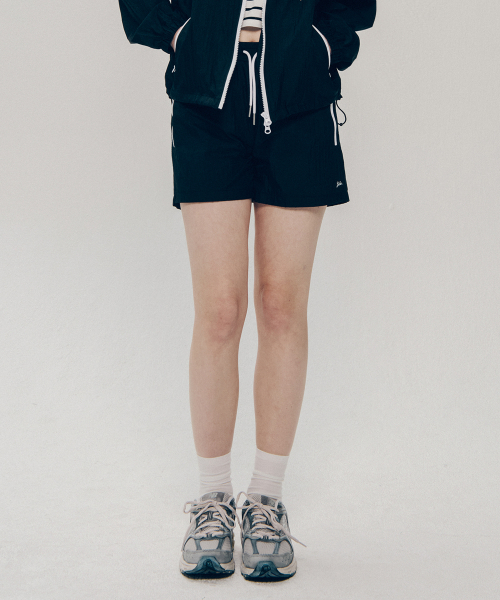 YALE（イェール）の「ウィメンズライトウェイトショートパンツ_ブラック（その他パンツ・レディース・その他・SMALL/MEDIUM）」の2枚目の写真