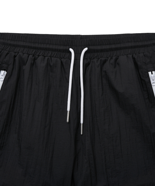 YALE（イェール）の「ウィメンズライトウェイトショートパンツ_ブラック（その他パンツ・レディース・その他・SMALL/MEDIUM）」の5枚目の写真
