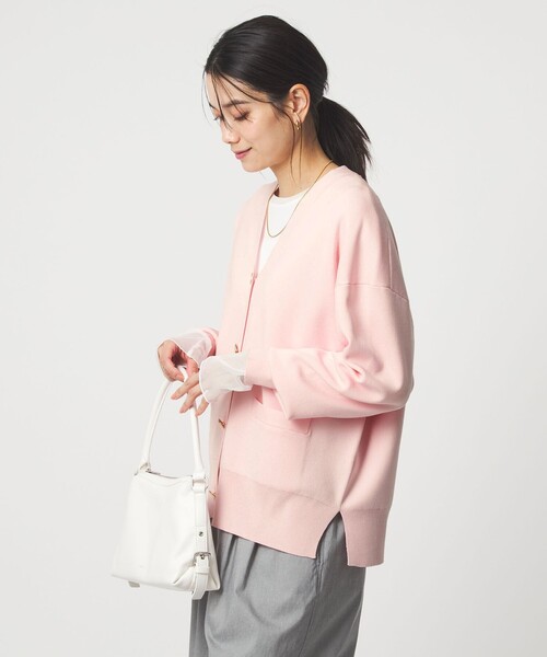 green label relaxing（グリーンレーベルリラクシング）の「パフニット カーディガン ウォッシャブル（カーディガン/ボレロ・レディース・ナチュラル/ブラック/ライトピンク・FREE）」の7枚目の写真