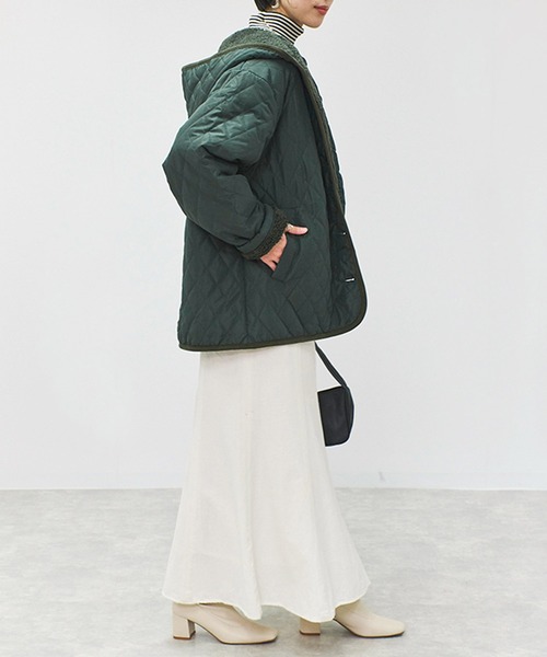 Fizz（フィズ）の「フード付き　裏ボアキルティングジャケット（ブルゾン・レディース・アイボリー/ブラック/カーキ/ベージュ/ネイビー・M）」の14枚目の写真