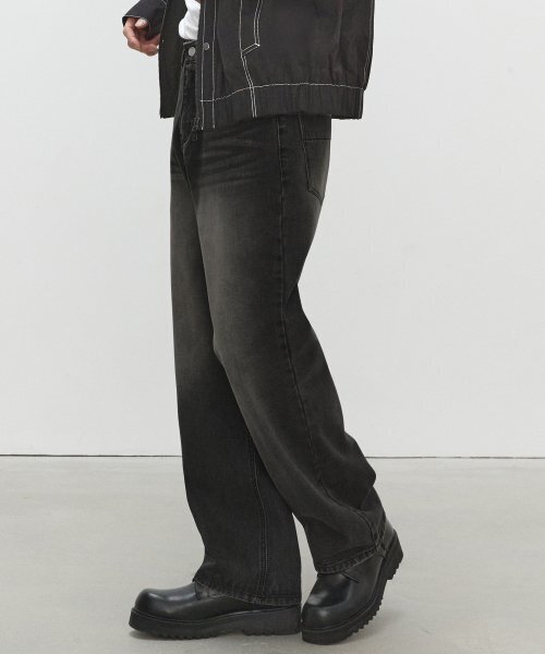 DECET(デケト)の「Mid Rise Wide Jeans DCPT027YLBlack(デニムパンツ・レディース・その他・34/32/30/26/28)」の6枚目の写真