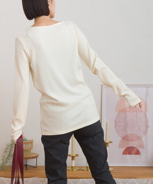 OMNES(オムネス)の「テレコスクエアネック長袖トップス(Tシャツ/カットソー・レディース・グレー/ブラック/ホワイト/ベージュ・FREE)」の17枚目の写真