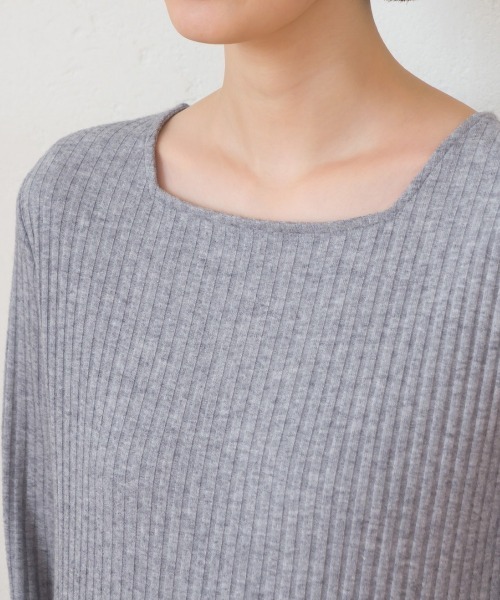 OMNES(オムネス)の「テレコスクエアネック長袖トップス(Tシャツ/カットソー・レディース・グレー/ブラック/ホワイト/ベージュ・FREE)」の11枚目の写真
