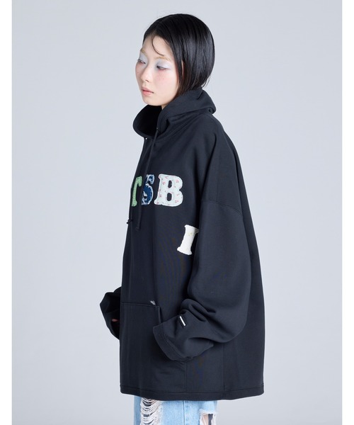 Little sunny bite（リトルサニーバイト）の「【Little Sunny Bite】alphabet hoodie（パーカー・レディース・ブラック/グレー/ホワイト・MEDIUM/SMALL）」の15枚目の写真
