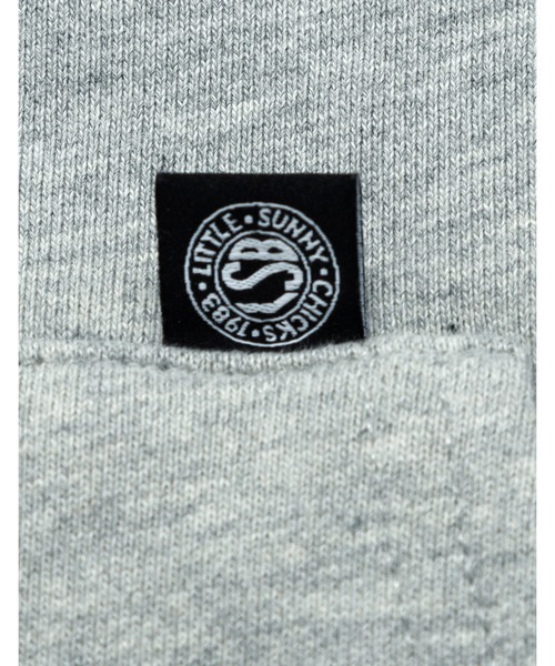 Little sunny bite（リトルサニーバイト）の「【Little Sunny Bite】alphabet hoodie（パーカー・レディース・ブラック/グレー/ホワイト・MEDIUM/SMALL）」の8枚目の写真