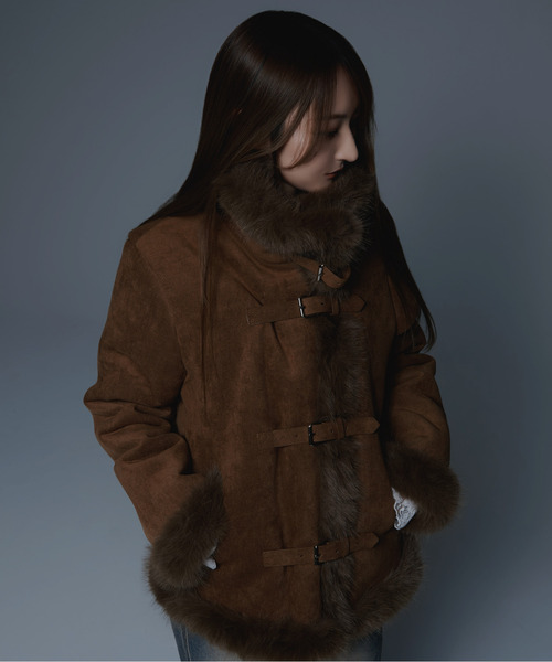 .KOM(ドットコム)の「『.KOM/ドットケーオーエム』ムートン系JKT【GC】(ムートンコート・レディース・ブラック/キャメル・M)」の8枚目の写真