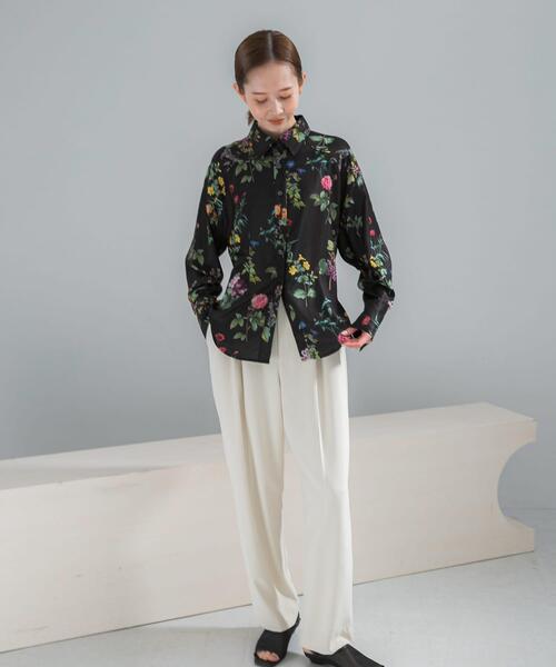 URBAN RESEARCH ROSSO WOMEN（アーバンリサーチ　ロッソ）の「ジョーゼットタックテーパードパンツ（その他パンツ・レディース・オフホワイト/ブラック・36/38）」の6枚目の写真