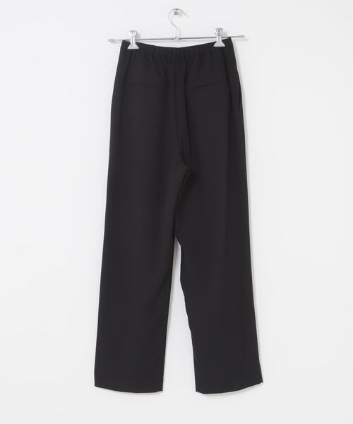 URBAN RESEARCH ROSSO WOMEN（アーバンリサーチ　ロッソ）の「ジョーゼットタックテーパードパンツ（その他パンツ・レディース・オフホワイト/ブラック・36/38）」の16枚目の写真