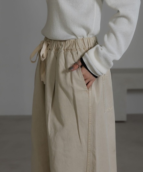 LOWRYS FARM(ローリーズファーム)の「イージーバギーデニム 601067(デニムパンツ・レディース・ブルー/ピンク/ライトブルー/ブラック/アイボリー・LARGE/MEDIUM)」の21枚目の写真