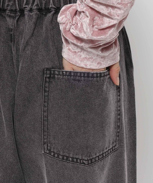 LOWRYS FARM(ローリーズファーム)の「イージーバギーデニム 601067(デニムパンツ・レディース・ブルー/ピンク/ライトブルー/ブラック/アイボリー・LARGE/MEDIUM)」の13枚目の写真