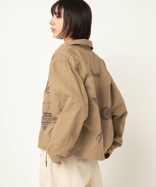 RNA-N(アールエヌエーエヌ)の「J2188 エンブロイダリーブルゾン(ブルゾン・レディース・グレー系その他/カーキ・FREE)」の7枚目の写真