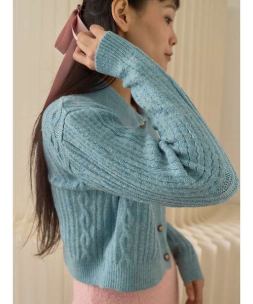 Sorry,Too Much Love(ソーリートゥーマッチラブ)の「Cable Knit Buttondown Cropped Cardigan_Sky Blue(カーディガン/ボレロ・レディース・その他・FREE)」の1枚目の写真