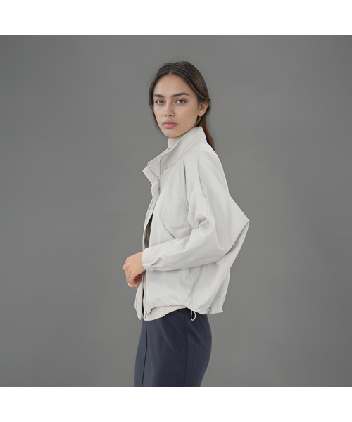 ACUD(アクド)の「High Neck Zip up Jumper _L.Grey(ナイロンジャケット・レディース・その他・FREE)」の1枚目の写真