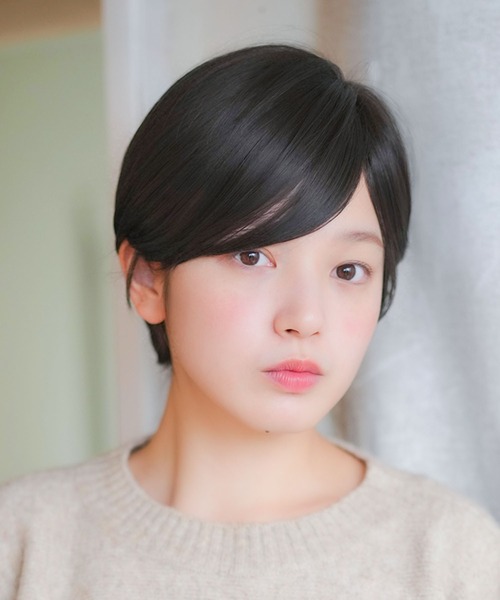 LINEASTORIA（リネアストリア）の「【フルウィッグ・ショート】リラックスウィッグ ショート（ウィッグ・レディース・ブラウン/ダークブラウン/レッド系その他/ブラウン系その他/ブラック・FREE）」の2枚目の写真