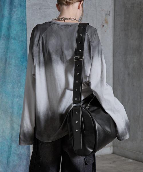 SERACE(セラス)の「【SERACE】Loose big boston shoulder bag / ルーズビッグボストンショルダーバッグ(ショルダーバッグ・メンズ・ブラック系/ブラック・FREE)」の10枚目の写真