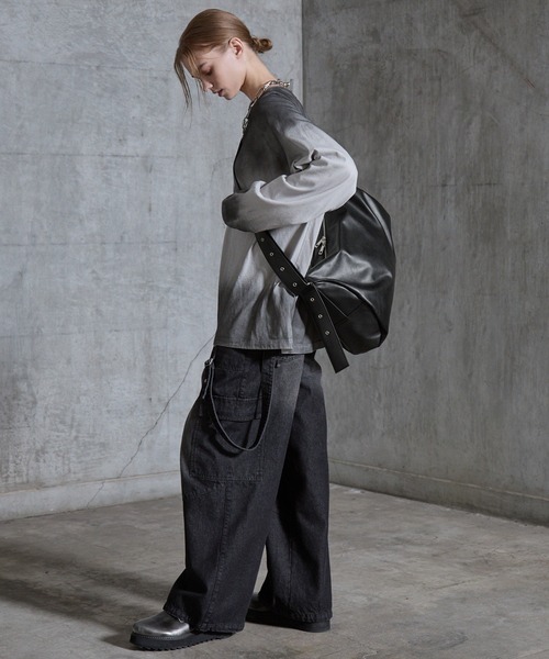SERACE(セラス)の「【SERACE】Loose big boston shoulder bag / ルーズビッグボストンショルダーバッグ(ショルダーバッグ・メンズ・ブラック系/ブラック・FREE)」の17枚目の写真